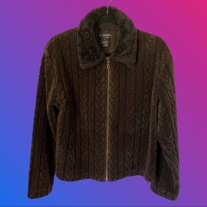 Amazing brown jacket w/ furry collar